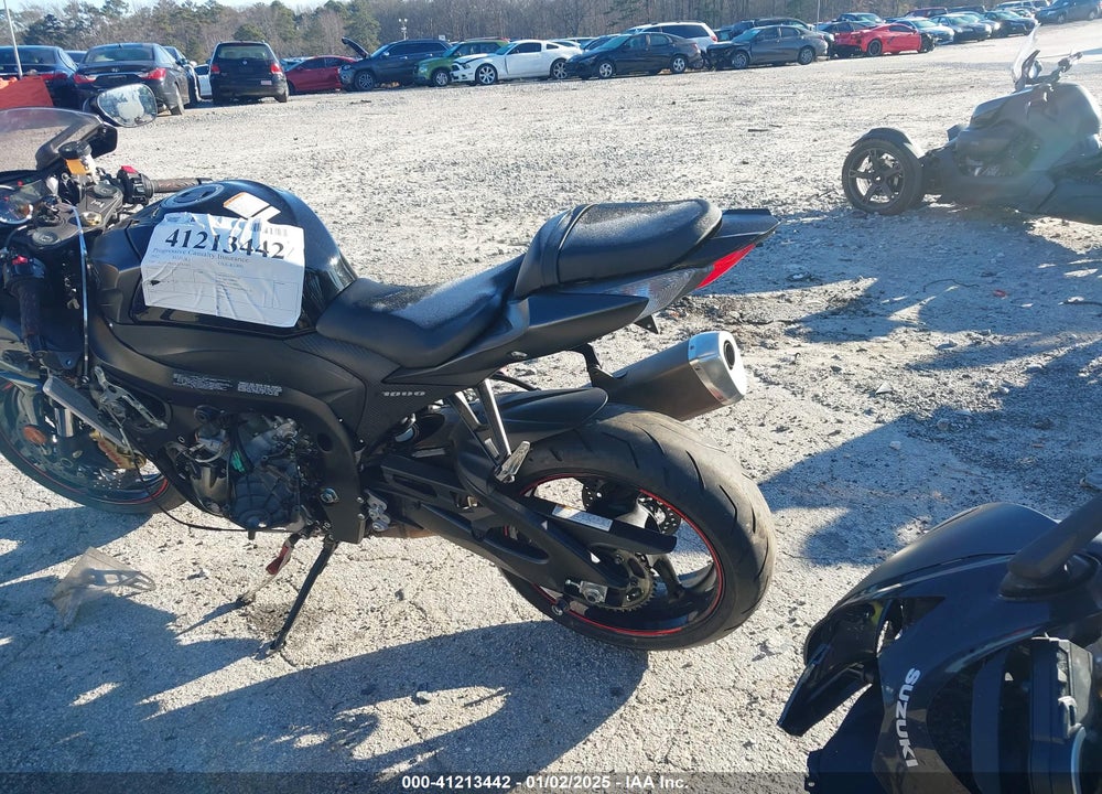 2012 SUZUKI GSX-R1000 VIN: JS1GT78A1C2102082