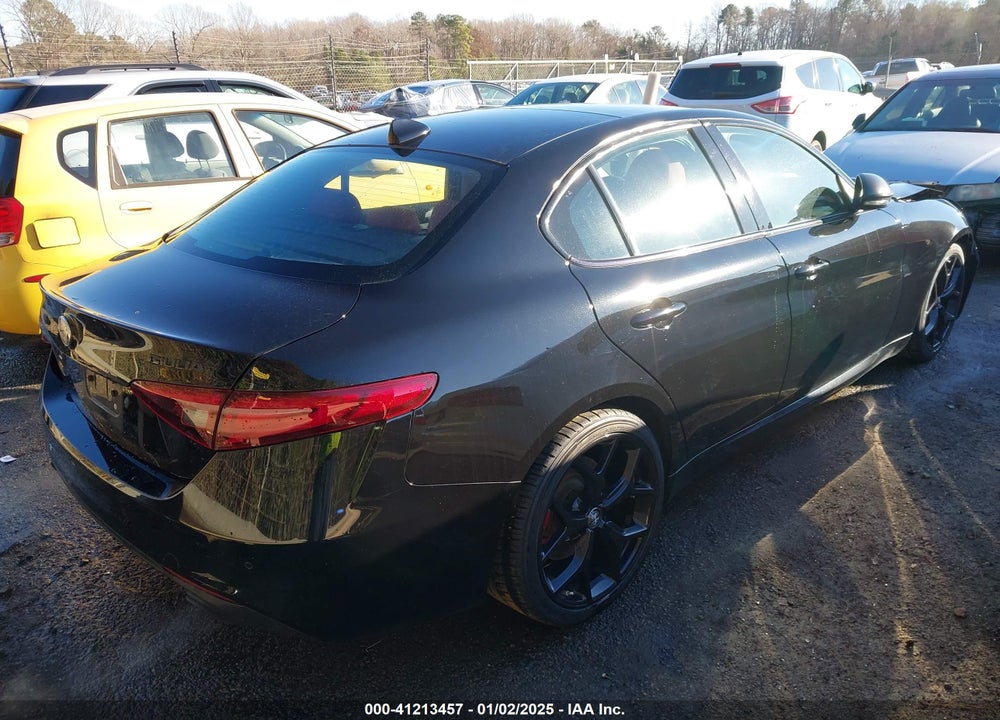2020 ALFA ROMEO GIULIA RWD VIN: ZARFAMAN4L7626127