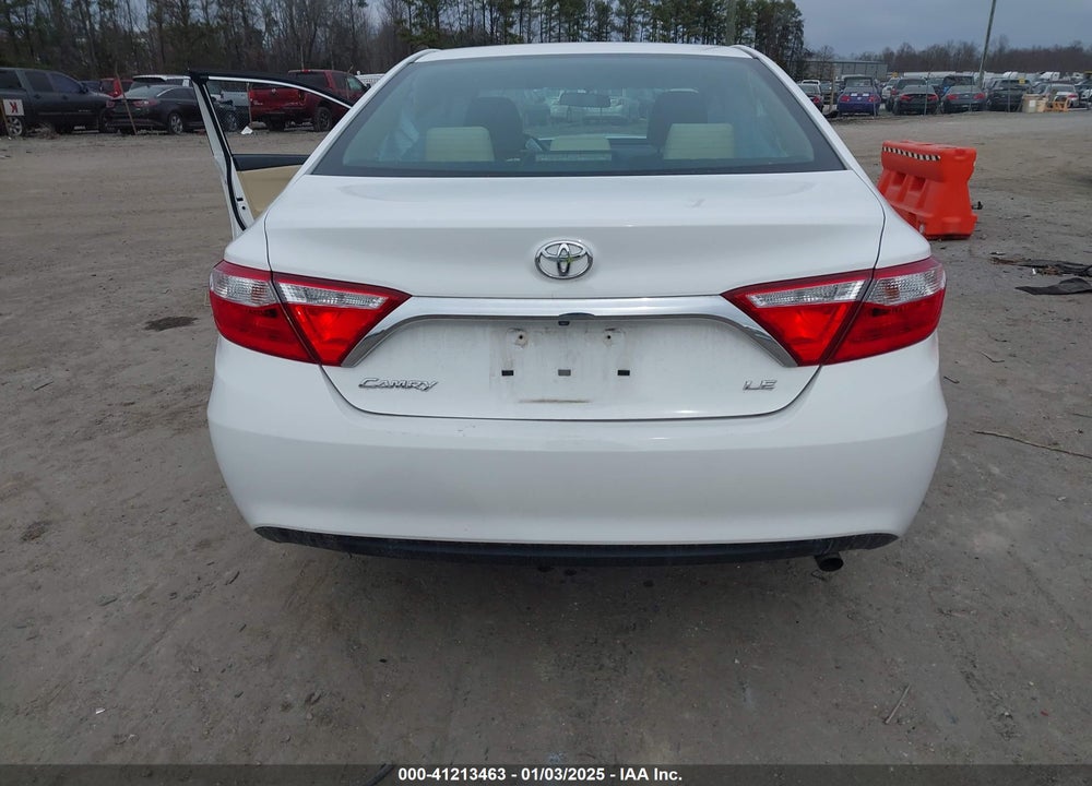 2017 TOYOTA CAMRY LE VIN: 4T1BF1FK1HU385199