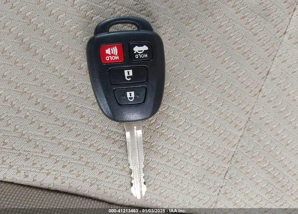 2017 TOYOTA CAMRY LE VIN: 4T1BF1FK1HU385199