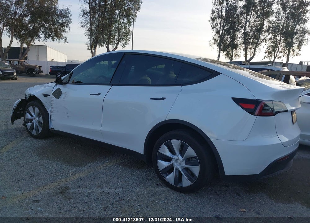 2024 TESLA MODEL Y LONG RANGE DUAL MOTOR ALL-WHEEL DRIVE/RWD VIN: 7SAYGDED7RF055354