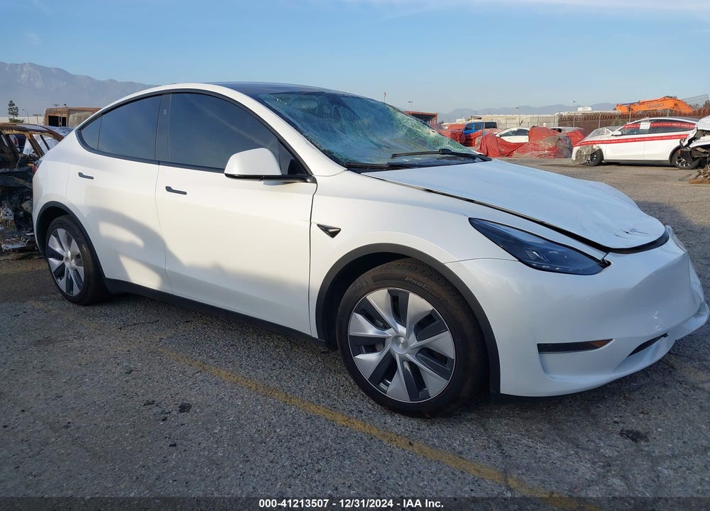 2024 TESLA MODEL Y LONG RANGE DUAL MOTOR ALL-WHEEL DRIVE/RWD VIN: 7SAYGDED7RF055354