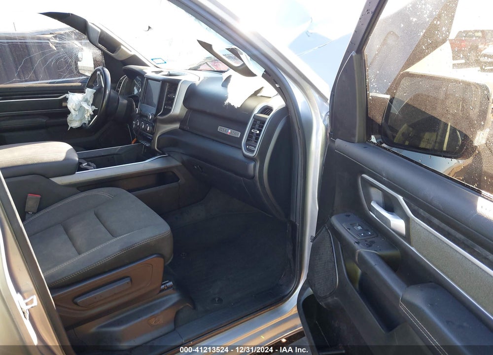 2022 RAM 1500 VIN: 1C6RREBTXNN126014