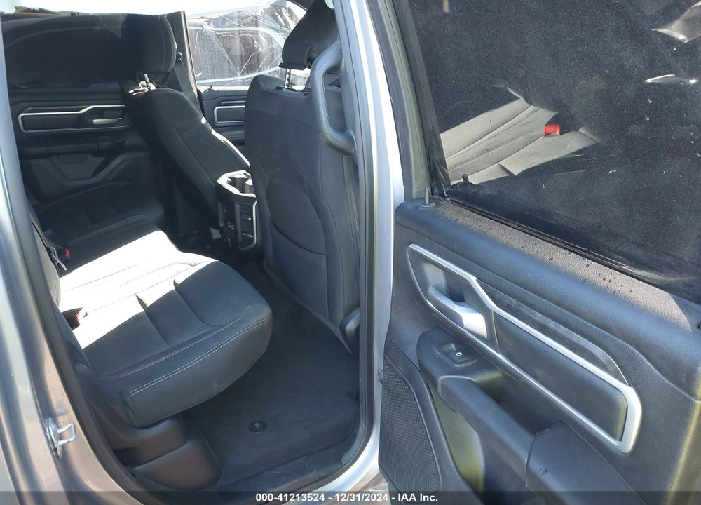 2022 RAM 1500 VIN: 1C6RREBTXNN126014