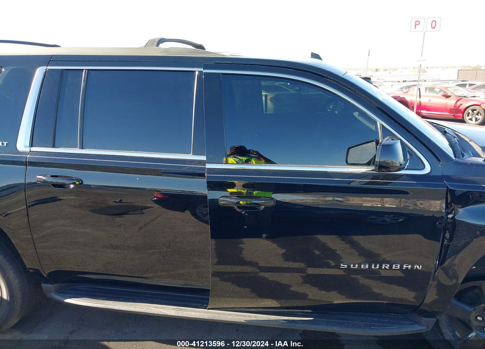 2020 CHEVROLET SUBURBAN 2WD LT VIN: 1GNSCHKC8LR189560