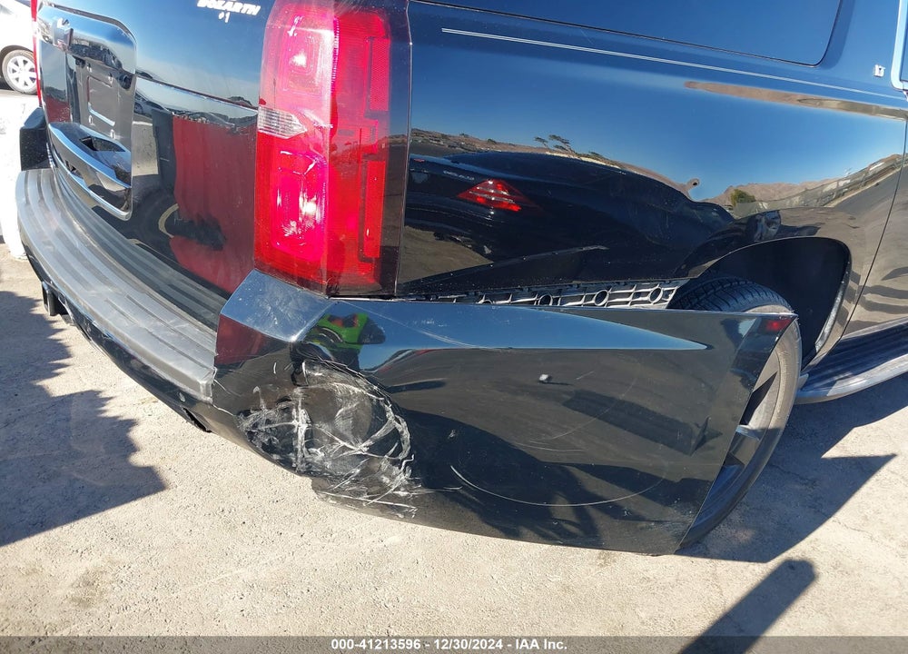 2020 CHEVROLET SUBURBAN 2WD LT VIN: 1GNSCHKC8LR189560