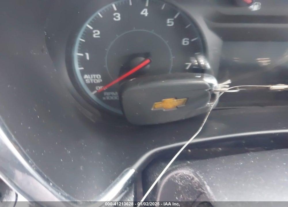 2018 CHEVROLET EQUINOX VIN: 2GNAXJEV9J6112533