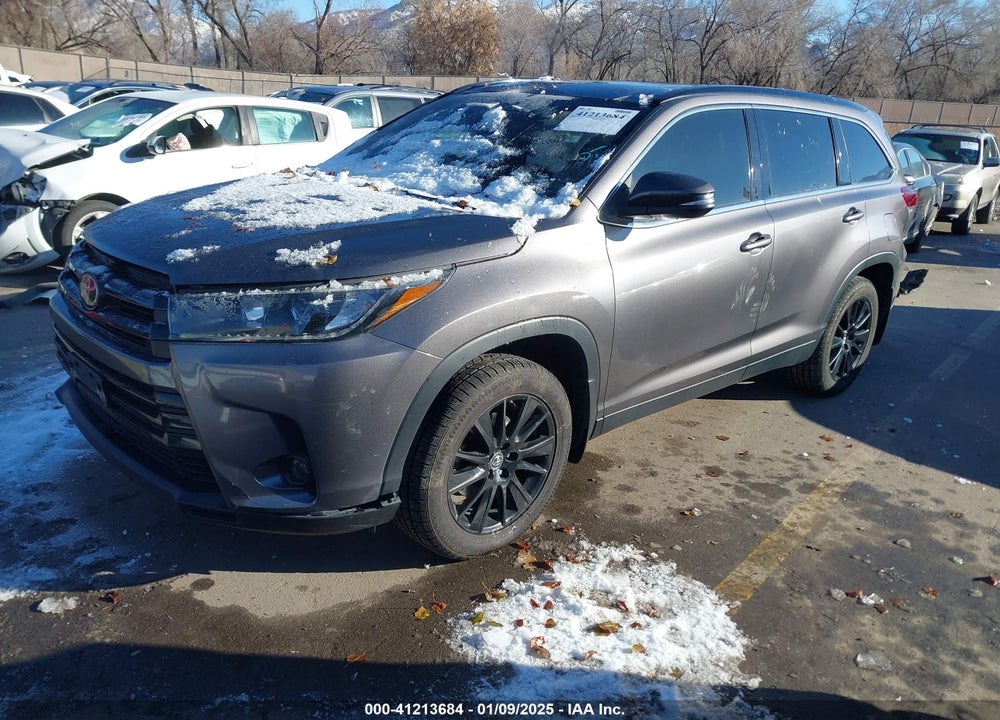 2019 TOYOTA HIGHLANDER SE VIN: 5TDJZRFH8KS932362