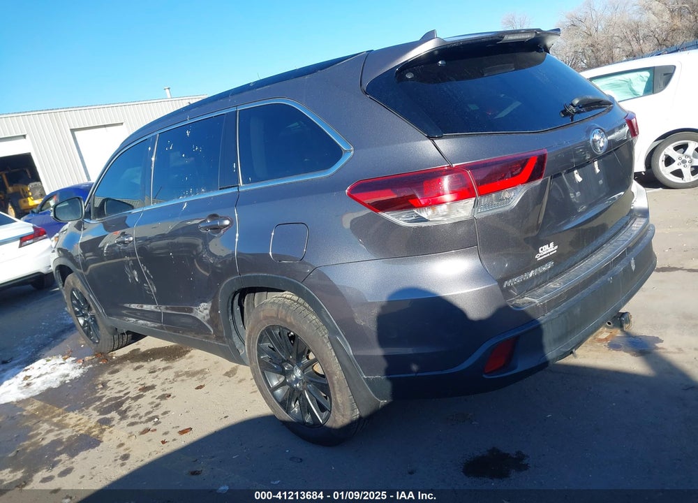 2019 TOYOTA HIGHLANDER SE VIN: 5TDJZRFH8KS932362