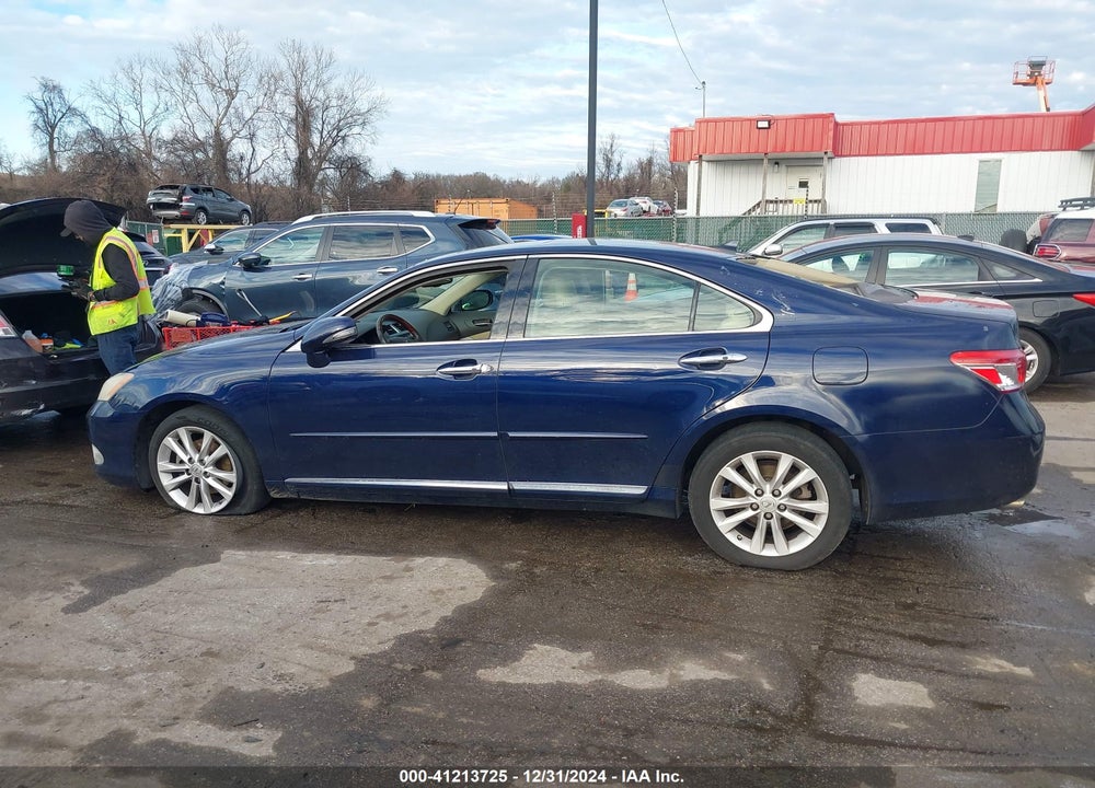 2011 LEXUS ES 350 VIN: JTHBK1EG0B2442104