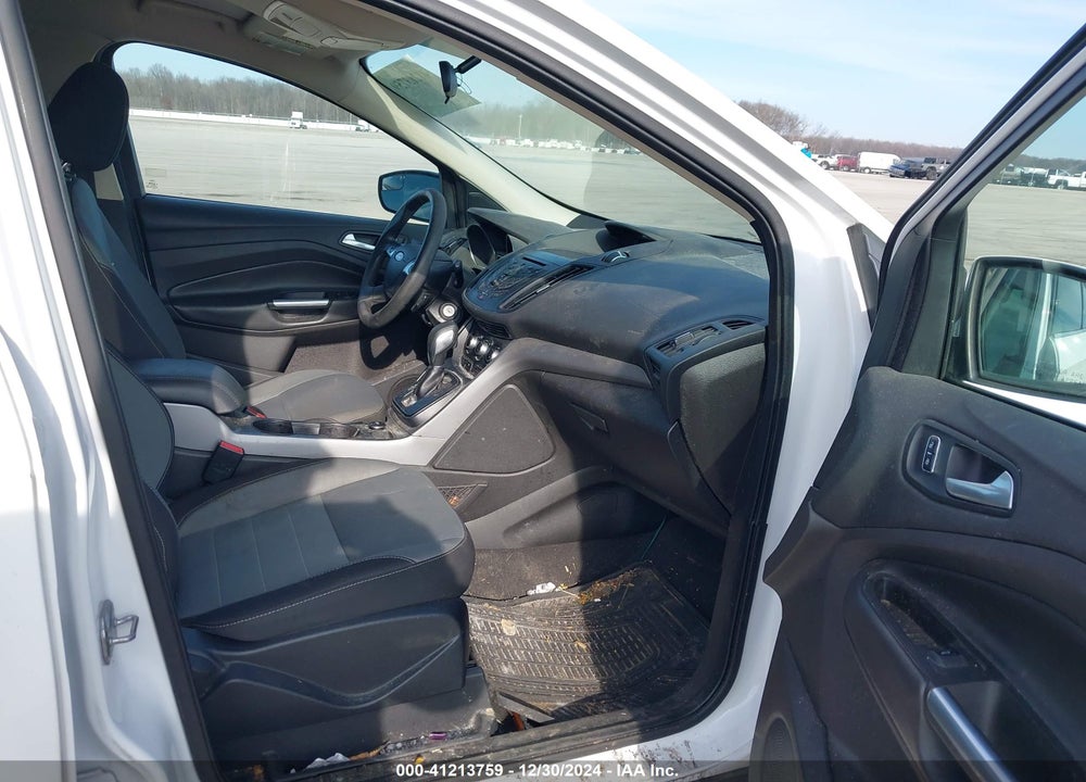 2014 FORD ESCAPE SE VIN: 1FMCU0GX6EUE39431
