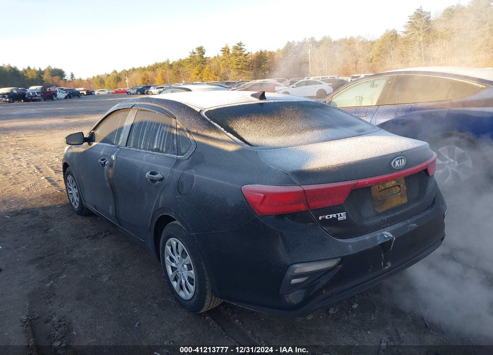 2021 KIA FORTE FE VIN: 3KPF24AD8ME325313