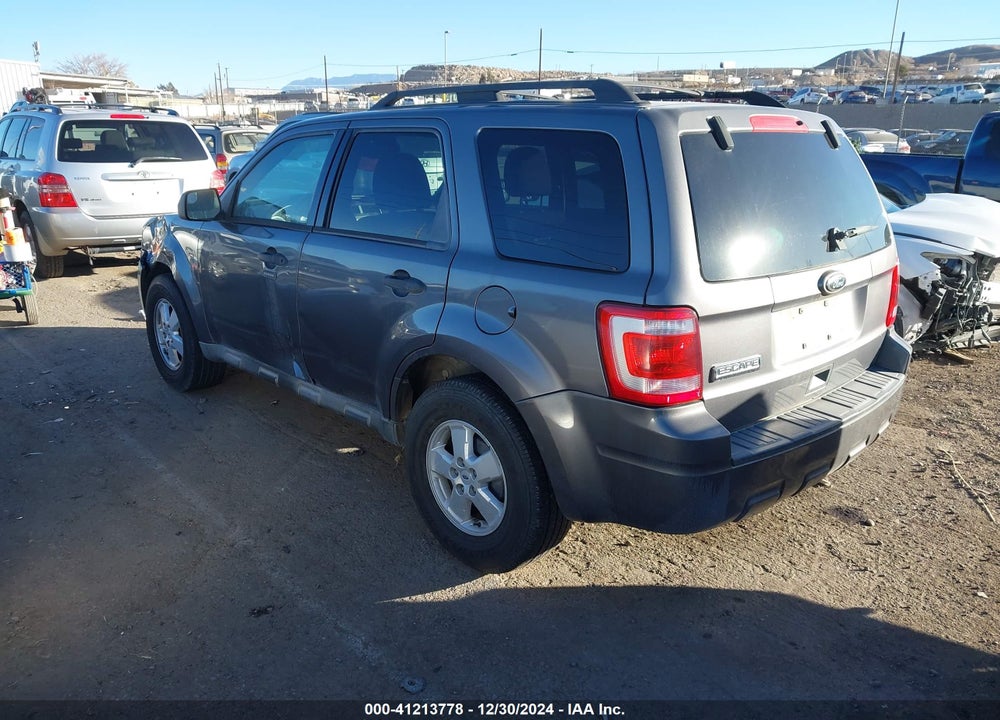 2010 FORD ESCAPE XLT VIN: 1FMCU0D72AKA42549