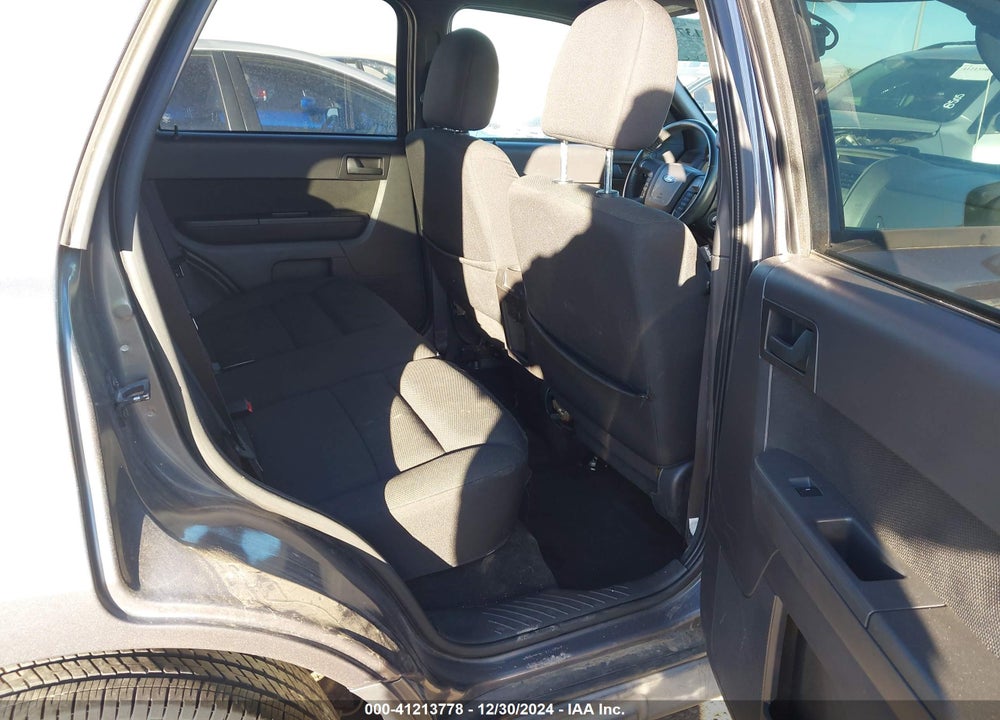 2010 FORD ESCAPE XLT VIN: 1FMCU0D72AKA42549