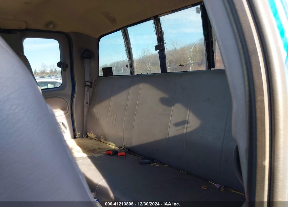 2000 DODGE RAM 1500 ST VIN: 3B7HC13Y3YM210005