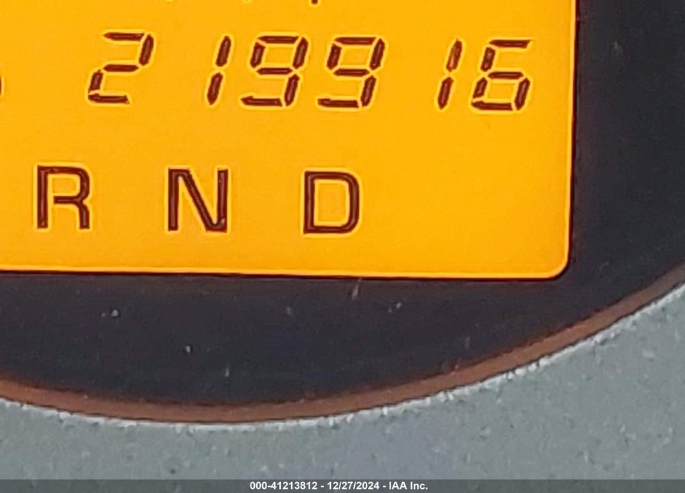2010 TOYOTA RAV4 VIN: 2T3KF4DV1AW038645