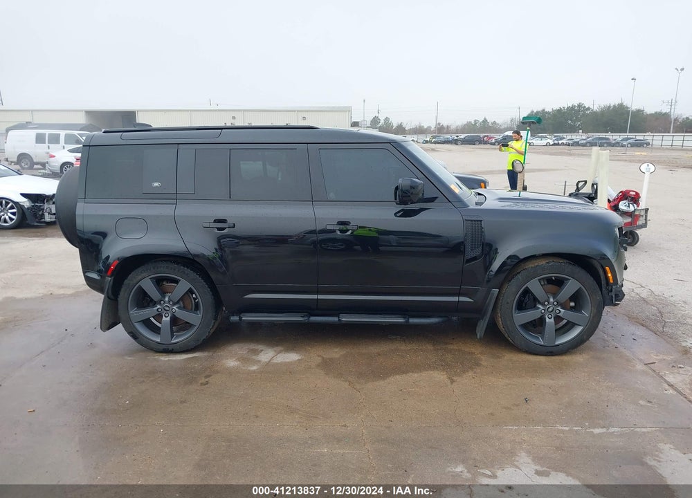2020 LAND ROVER DEFENDER VIN: SALE9EEU2L2020000