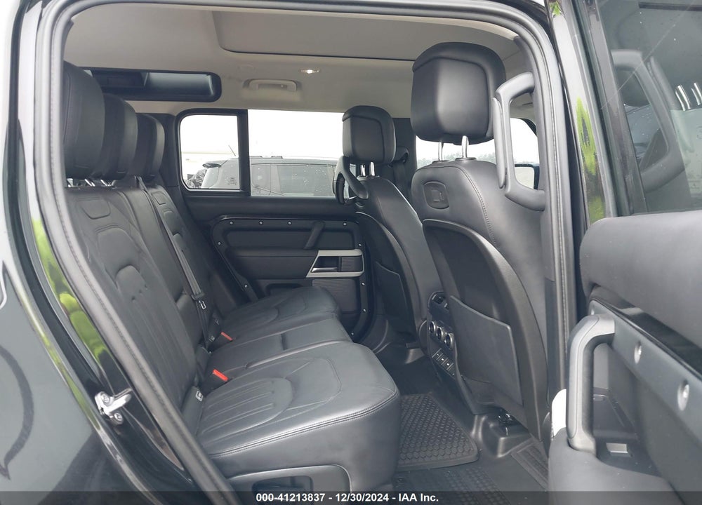 2020 LAND ROVER DEFENDER VIN: SALE9EEU2L2020000