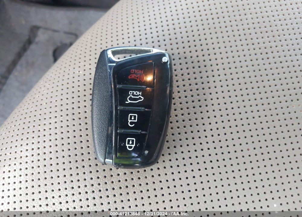 2015 HYUNDAI SANTA FE GLS VIN: KM8SRDHF2FU127893
