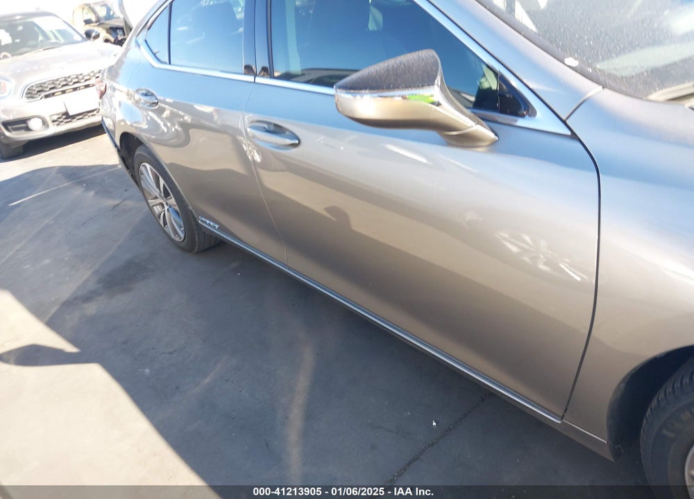 2019 LEXUS ES 300H VIN: 58AB21B13KU001514