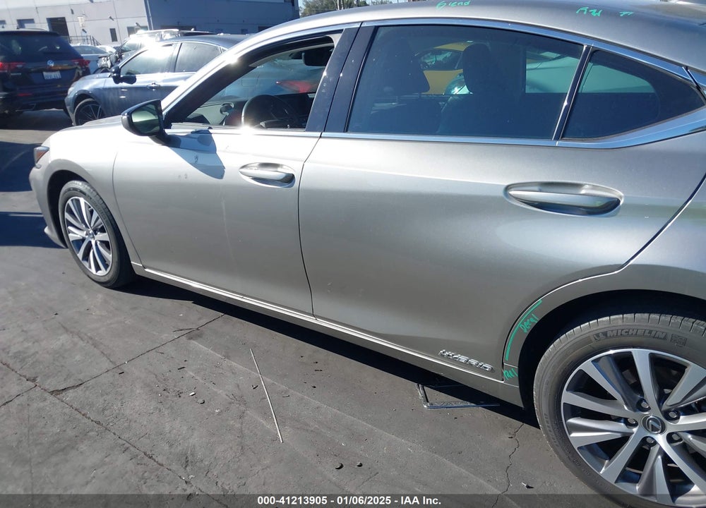 2019 LEXUS ES 300H VIN: 58AB21B13KU001514