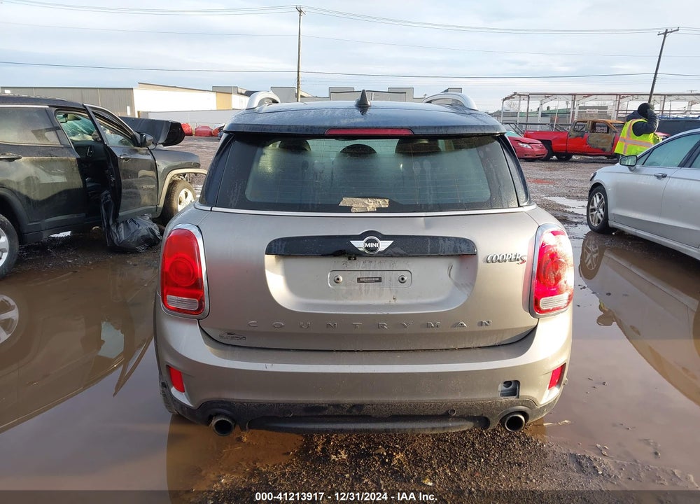 2017 MINI COUNTRYMAN COOPER S VIN: WMZYT5C37H3D80951