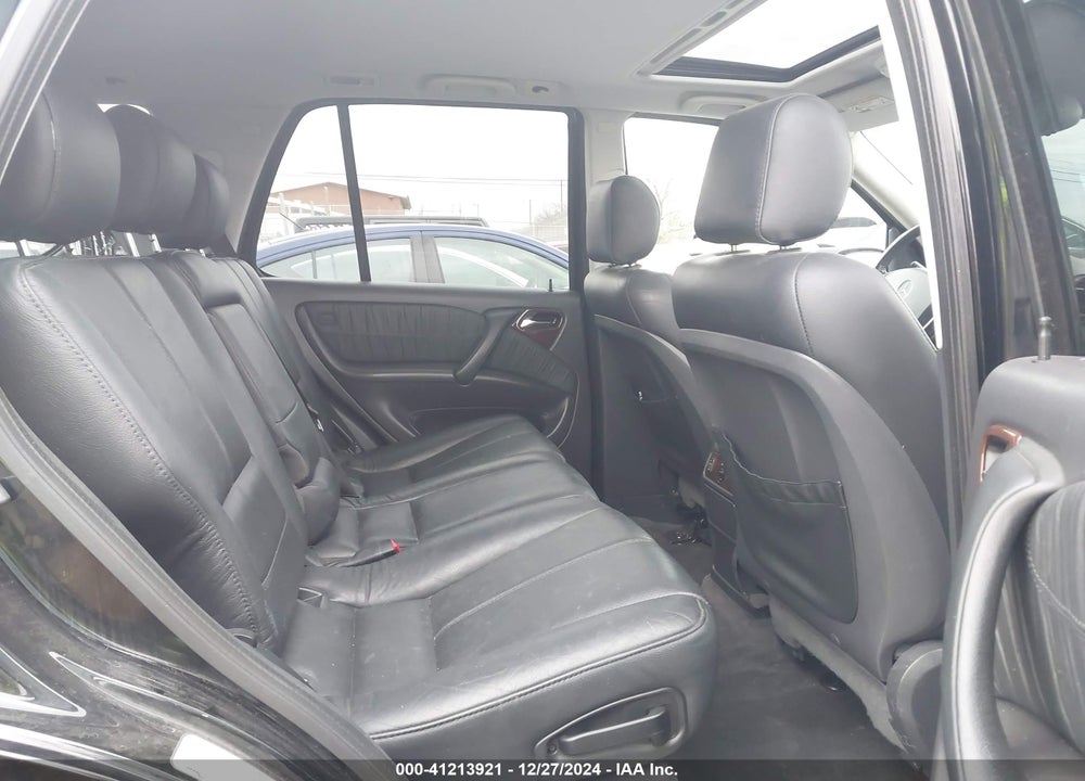 2005 MERCEDES-BENZ ML 500 4MATIC VIN: 4JGAB75E75A562549