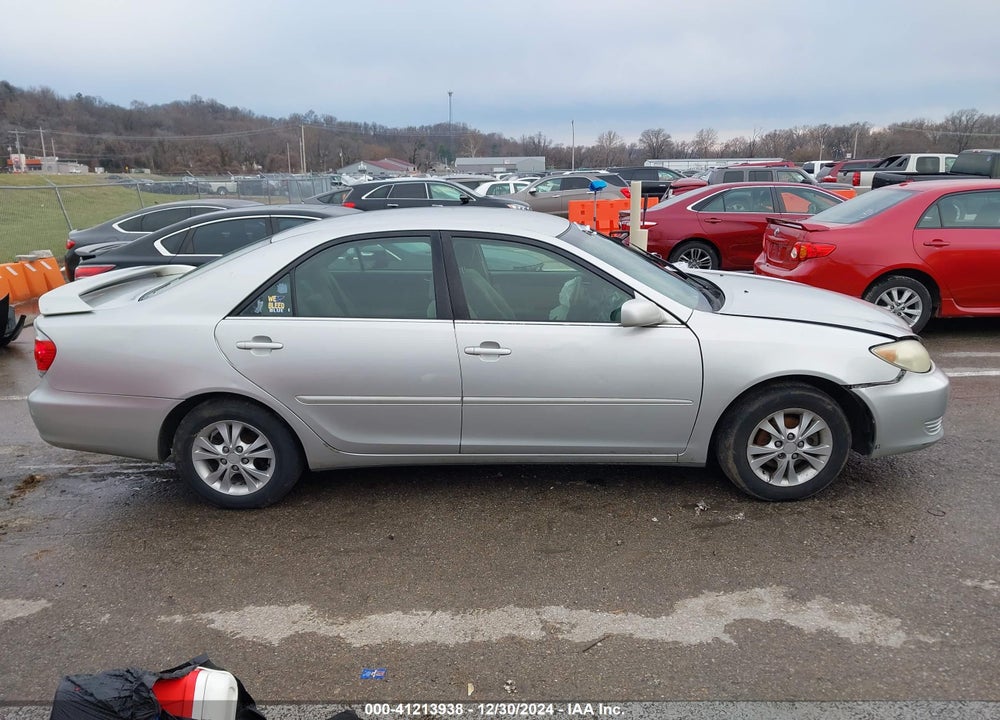 2005 TOYOTA CAMRY LE V6 VIN: 4T1BF32K85U613700