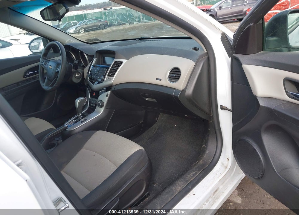 2016 CHEVROLET CRUZE LIMITED LS AUTO VIN: 1G1PC5SG5G7163010