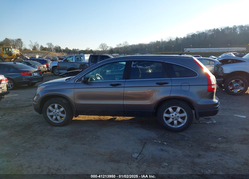 2011 HONDA CR-V SE VIN: 5J6RE3H45BL052110