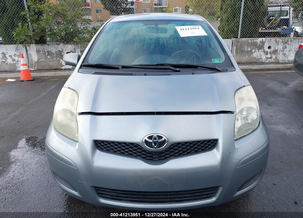 2009 TOYOTA YARIS VIN: JTDJT903795249132