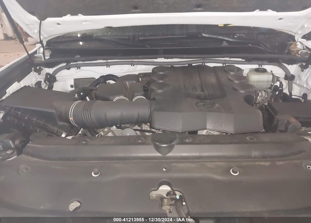 2019 TOYOTA 4RUNNER SR5 VIN: JTEBU5JR8K5668234