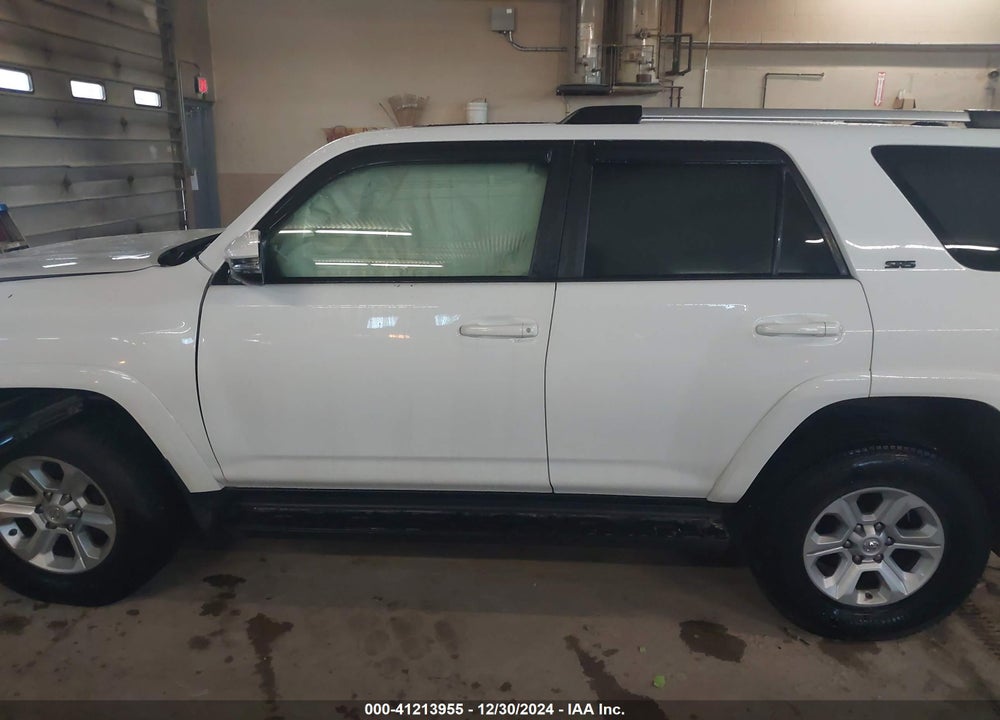 2019 TOYOTA 4RUNNER SR5 VIN: JTEBU5JR8K5668234