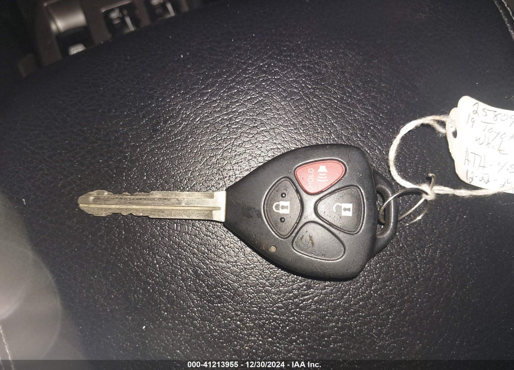 2019 TOYOTA 4RUNNER SR5 VIN: JTEBU5JR8K5668234