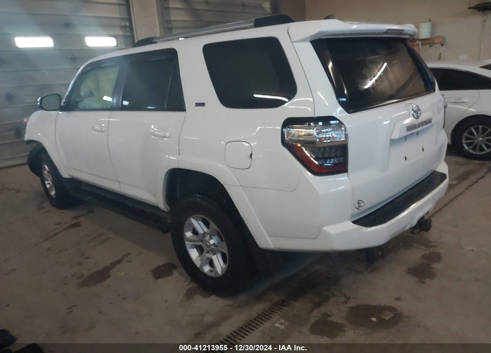 2019 TOYOTA 4RUNNER SR5 VIN: JTEBU5JR8K5668234