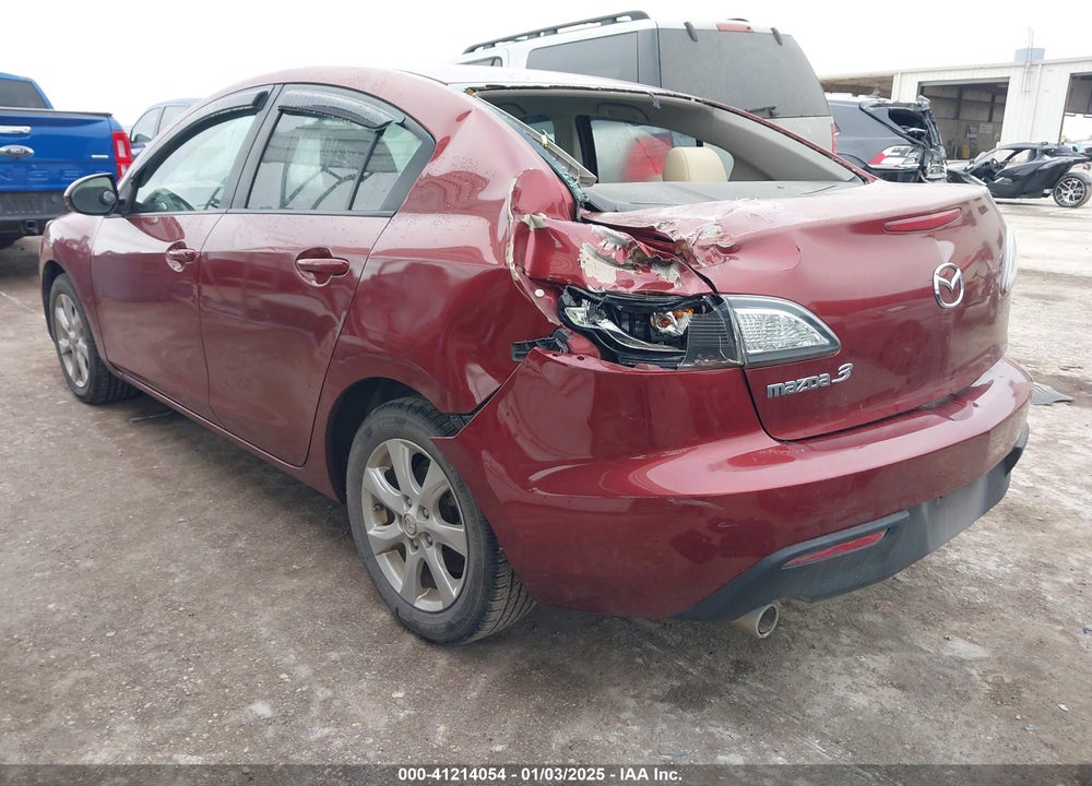 2011 MAZDA 3 I TOURING VIN: JM1BL1VF5B1495831