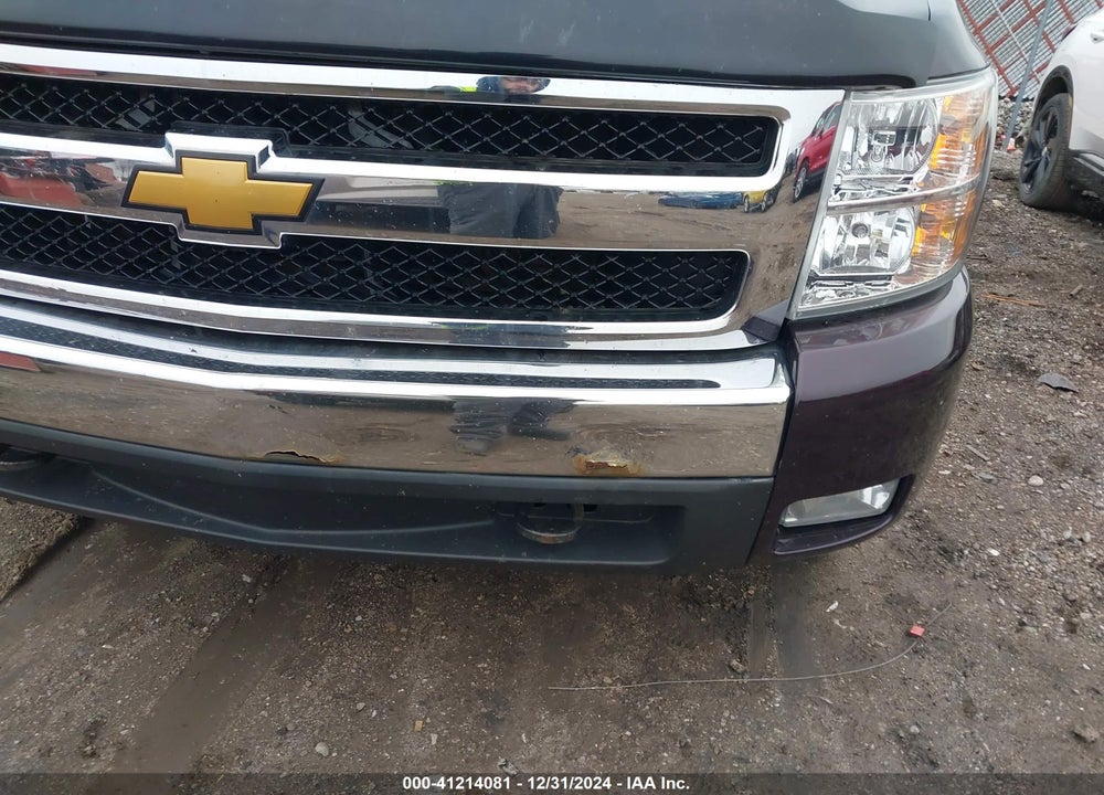 2008 CHEVROLET SILVERADO 1500 LT1 VIN: 2GCEK13M581208122