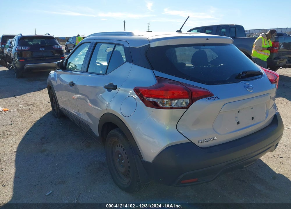 2018 NISSAN KICKS S VIN: 3N1CP5CU1JL517402