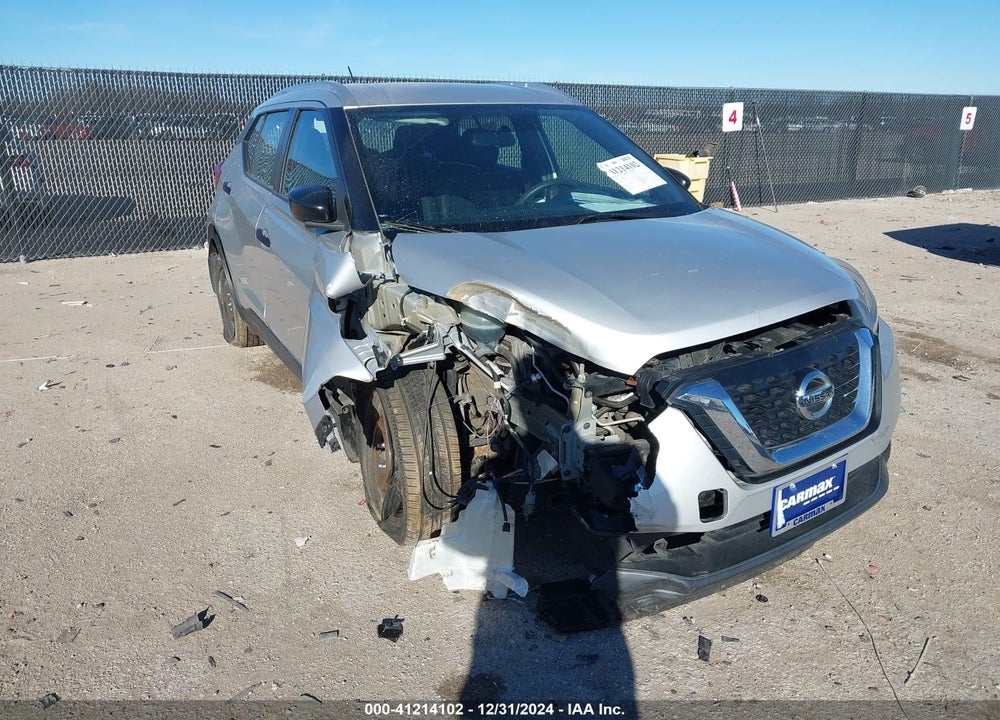 2018 NISSAN KICKS S VIN: 3N1CP5CU1JL517402