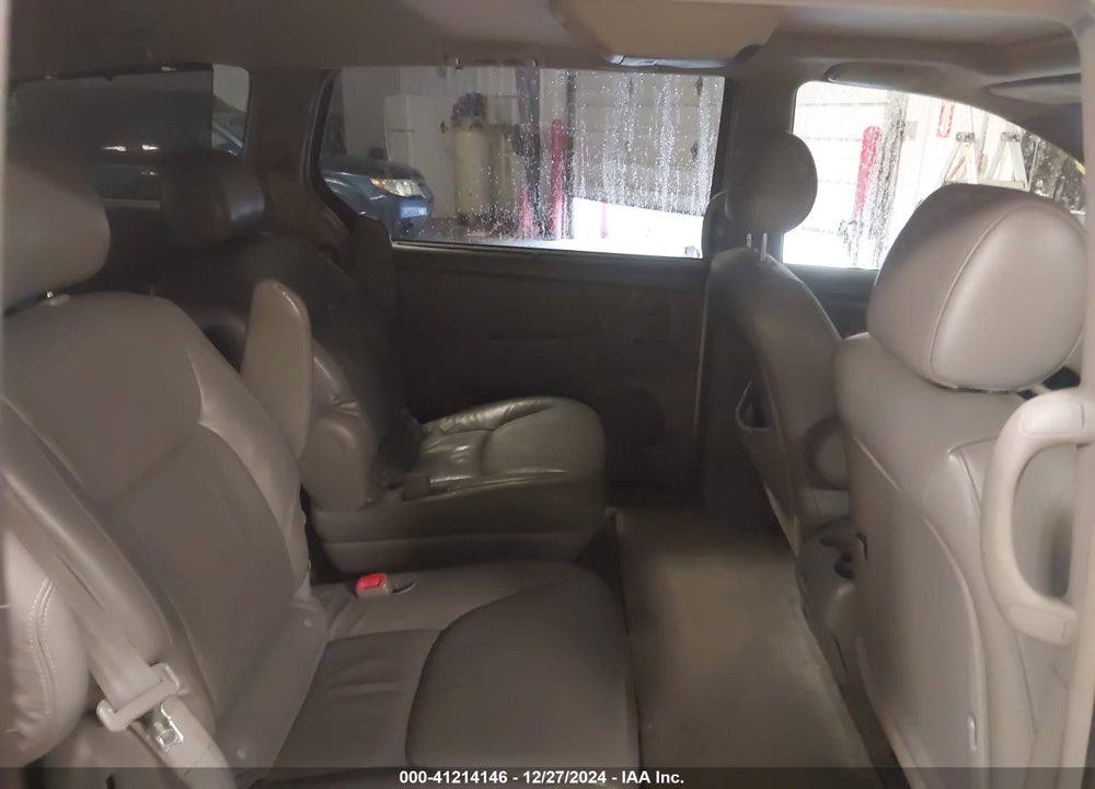 2005 TOYOTA SIENNA XLE VIN: 5TDZA22C35S265765