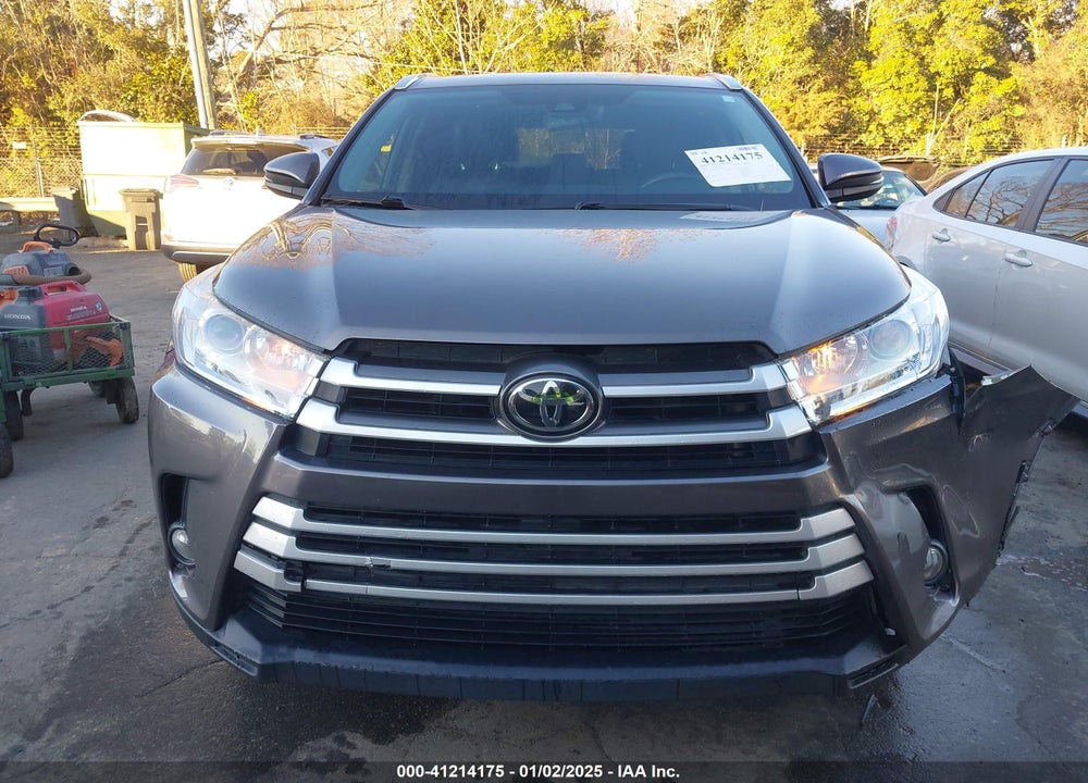 2019 TOYOTA HIGHLANDER XLE VIN: 5TDJZRFH4KS620734