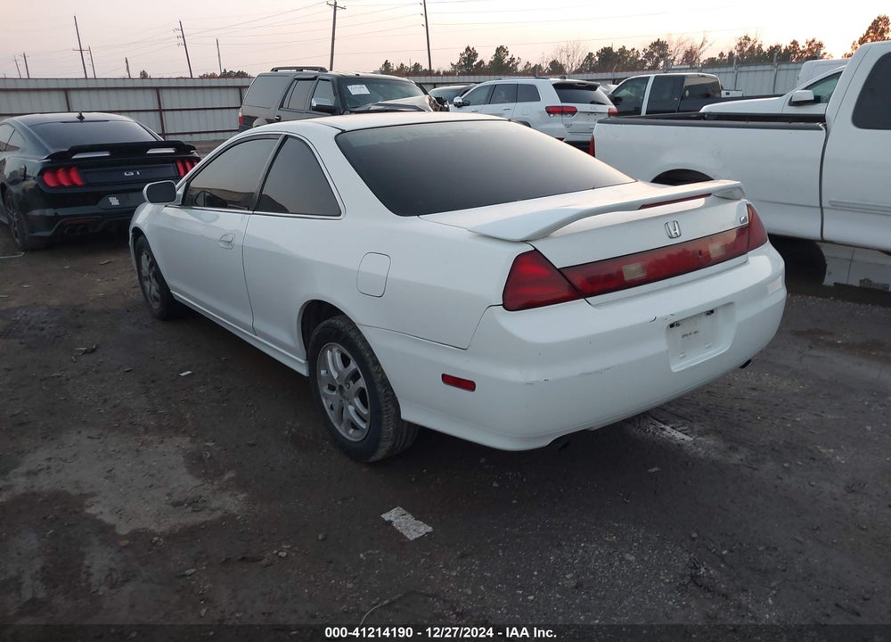 2001 HONDA ACCORD 3.0 EX VIN: 1HGCG22561A001762