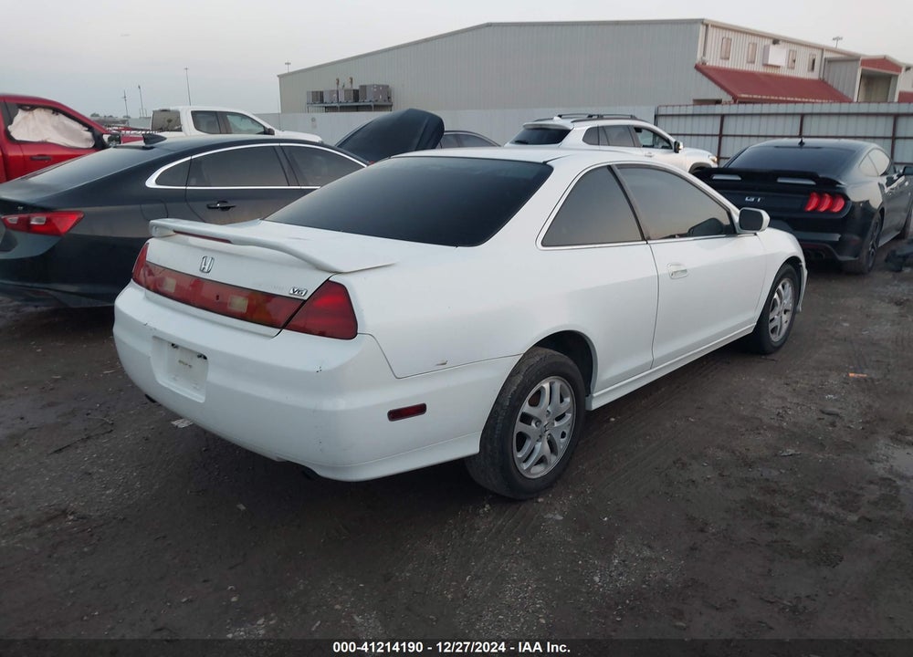 2001 HONDA ACCORD 3.0 EX VIN: 1HGCG22561A001762