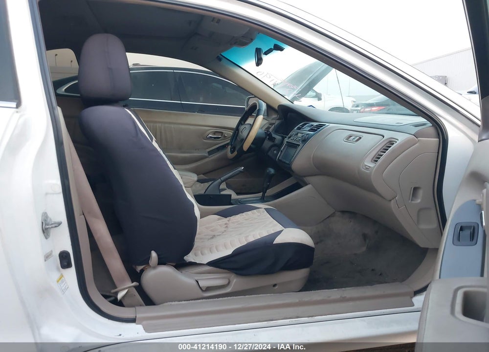 2001 HONDA ACCORD 3.0 EX VIN: 1HGCG22561A001762
