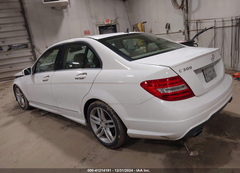2014 MERCEDES-BENZ C 300 LUXURY 4MATIC/SPORT 4MATIC VIN: WDDGF8AB8ER318002