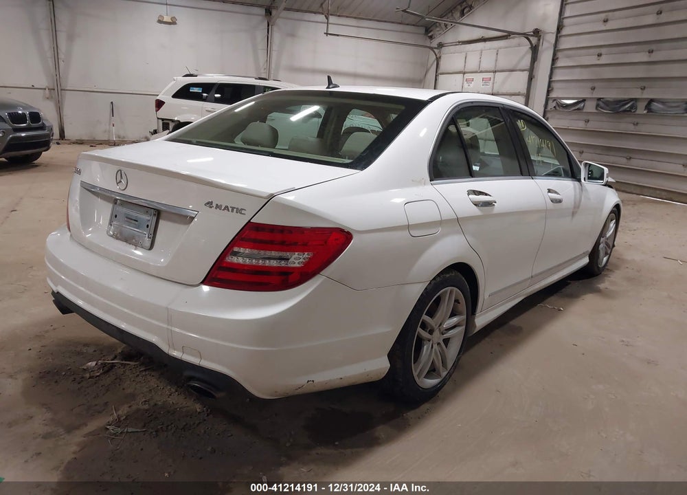 2014 MERCEDES-BENZ C 300 LUXURY 4MATIC/SPORT 4MATIC VIN: WDDGF8AB8ER318002