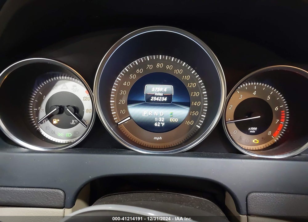 2014 MERCEDES-BENZ C 300 LUXURY 4MATIC/SPORT 4MATIC VIN: WDDGF8AB8ER318002