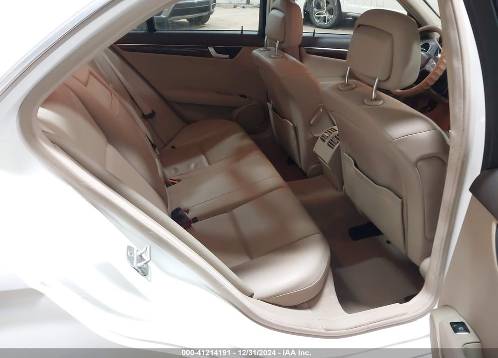 2014 MERCEDES-BENZ C 300 LUXURY 4MATIC/SPORT 4MATIC VIN: WDDGF8AB8ER318002