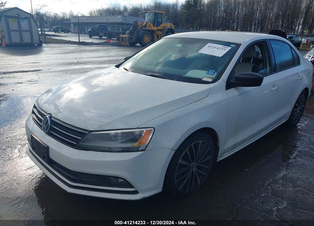 2015 VOLKSWAGEN JETTA 1.8T SPORT VIN: 3VWD17AJ0FM215055