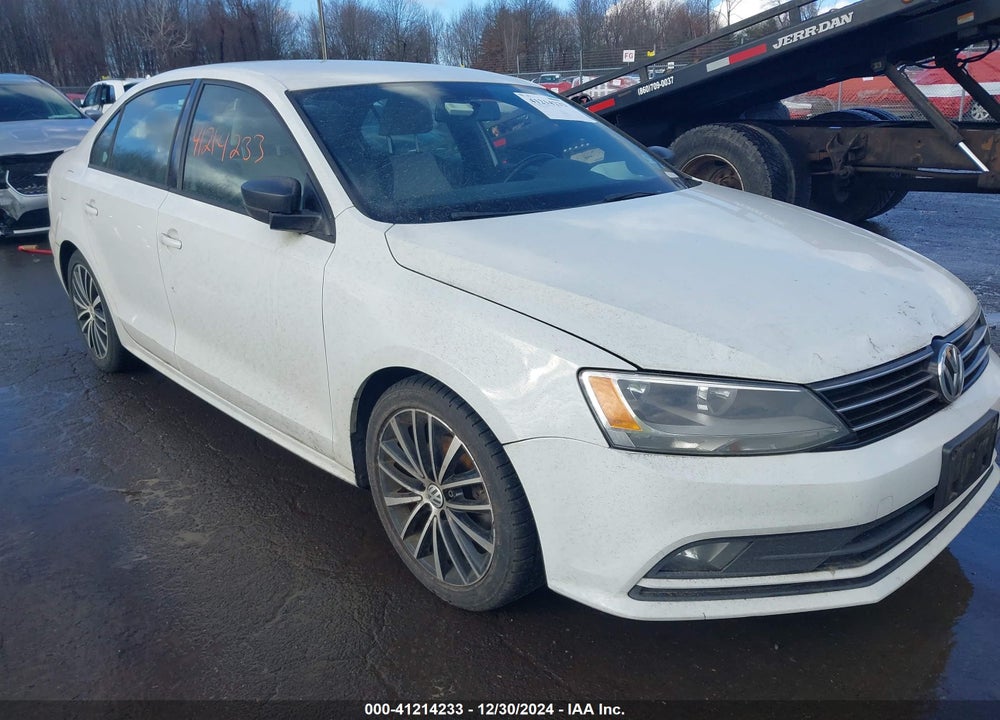 2015 VOLKSWAGEN JETTA 1.8T SPORT VIN: 3VWD17AJ0FM215055